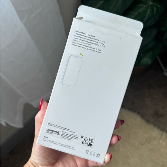 Brand New iPhone 14 Plus Clear Case with MagSafe - Picture 8 of 9